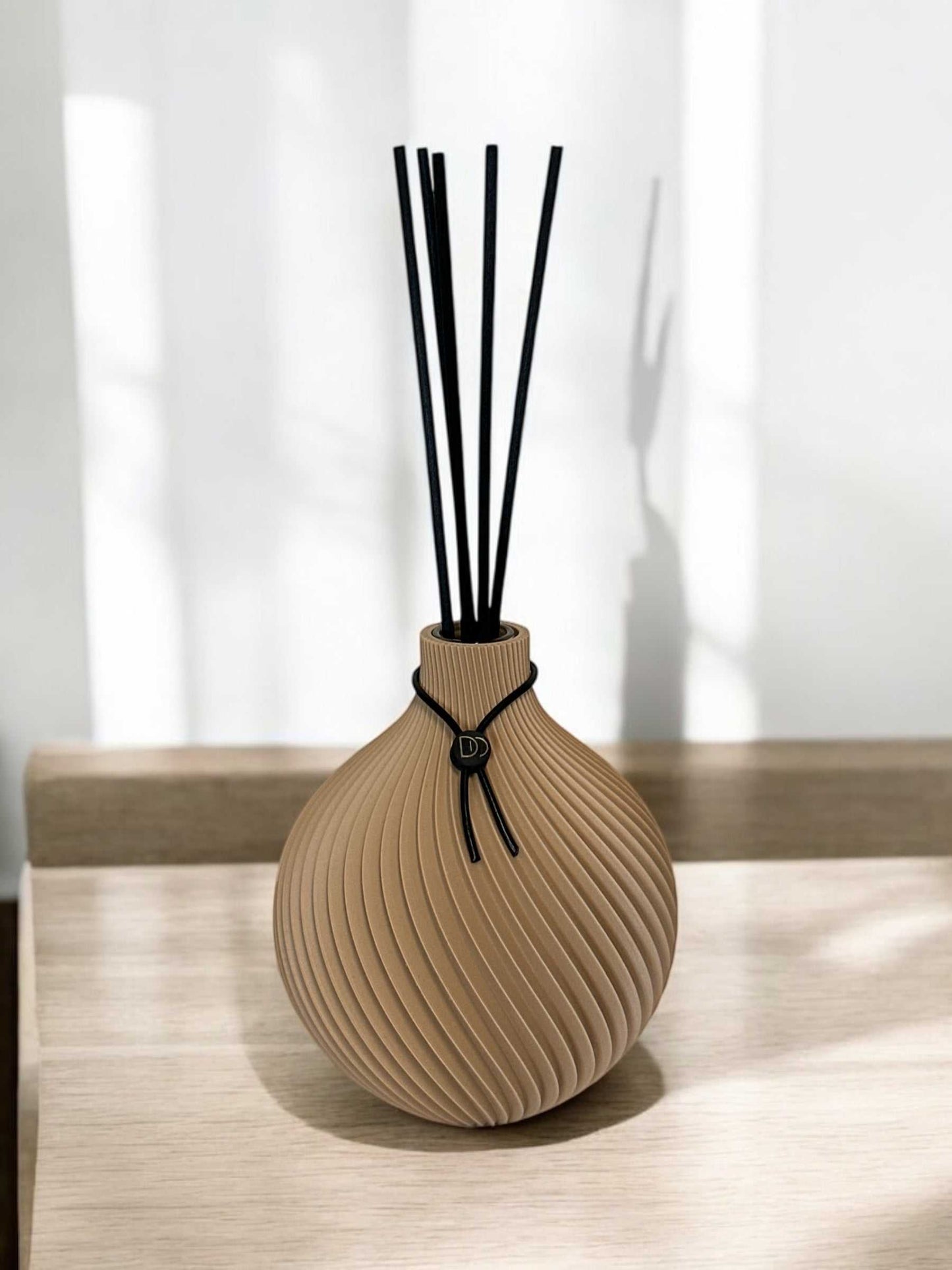 Diffuseur Globe élégant en 3D, sophistiqué et raffiné, pour une ambiance parfumée luxueuse.