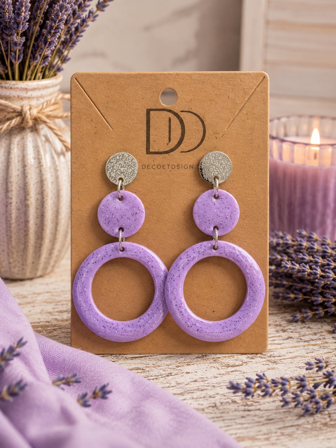 Boucles d’oreilles Dualis Pailletées Lilas Poudré – finition résine époxy effet verre