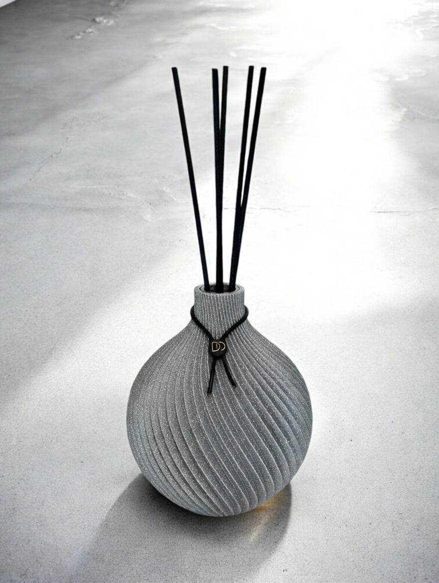 Diffuseur de parfum sphérique élégant au design moderne