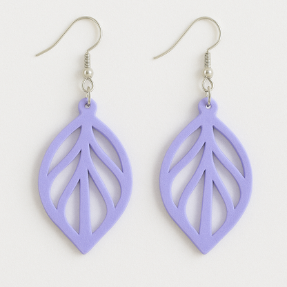 Boucles d’oreilles feuille végétale violettes légères et élégantes en PLA biosourcé avec attache argentée artisanales françaises