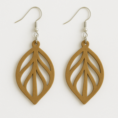 Boucles d’oreilles Feuille Végétale légères en PLA biosourcé, design ajouré, fabrication artisanale française.